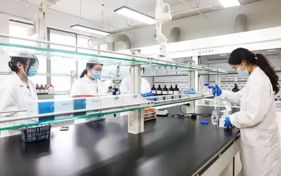 延伸监管触角，筑牢安全防线 武汉江夏区市场监管局乌龙泉所开展农村集体聚餐食品安全